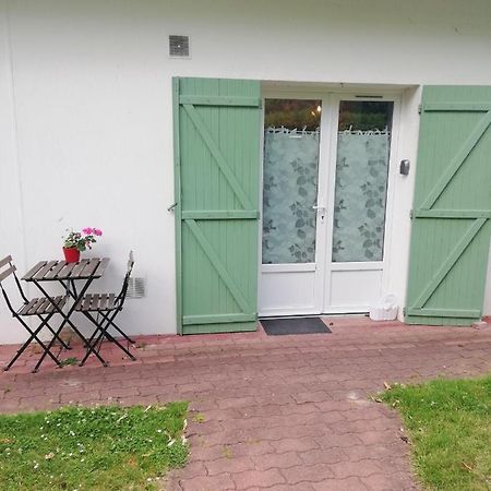Appartement De Plain Pied Dans La Verdure 예레 외부 사진