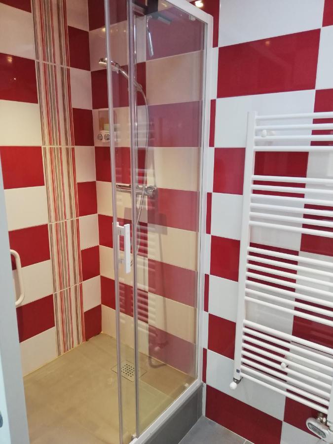 Appartement De Plain Pied Dans La Verdure 예레 외부 사진
