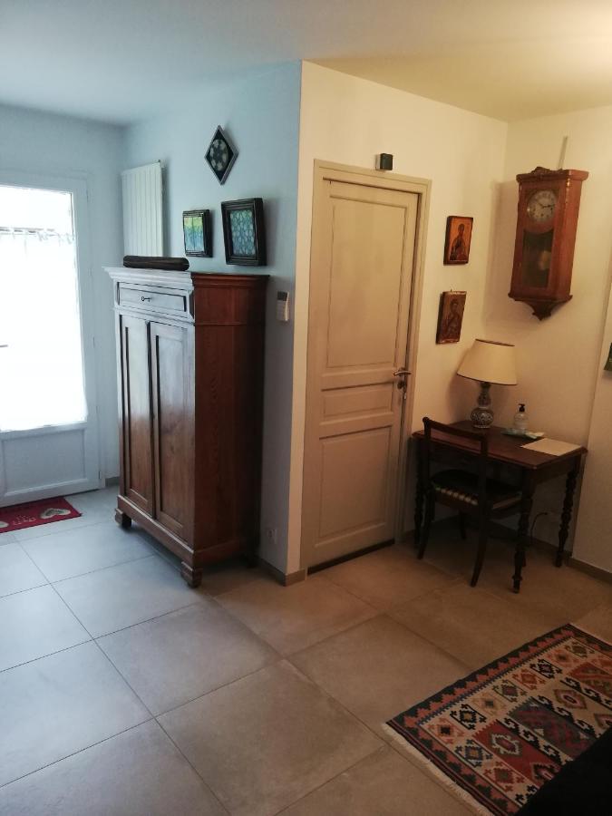Appartement De Plain Pied Dans La Verdure 예레 외부 사진